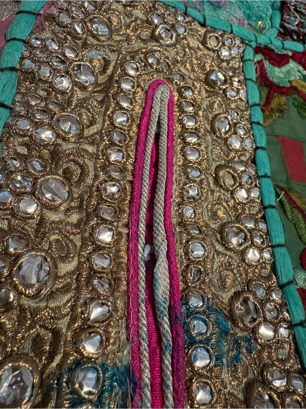 Hand Beaded Patchwork Wall Hanging 50x60 New without Tags - Picture 12 of 15